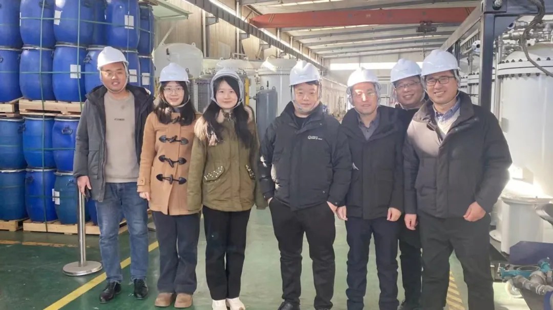参观工厂图片.jpg